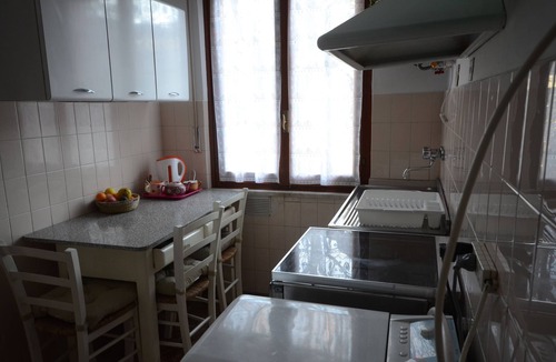 Sant'Ilario House | House in the green, 100 meters from the sea