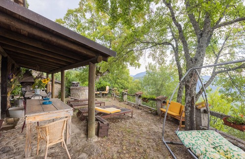 Vergato House | House in Vergato with Treehouse & BBQ