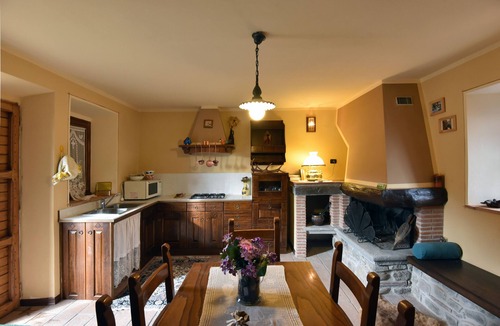 San Romano in Garfagnana House | House surrounded by greenery