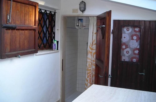 Saline Sadun House | House right on the beach .
