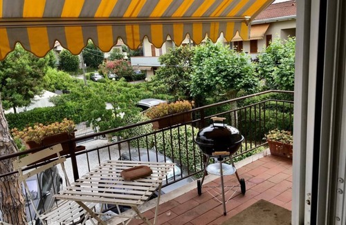 Cinquale House | house with garden 1Km from the sea