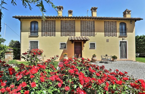 Castelfiorentino Villa | House with garden