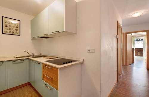 San Leonardo in Passiria Apartment | Idyllic Apartment 'Innerwalten 200' with Mountain Views, Restaurant & Parking