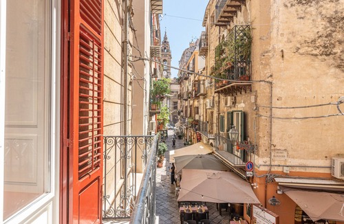 Castellammare Apartment | Il Cortile degli Aragonesi by Wonderful Italy