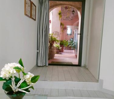 Trevi House | Il CORTILETTO Casa Vacanza Trevi