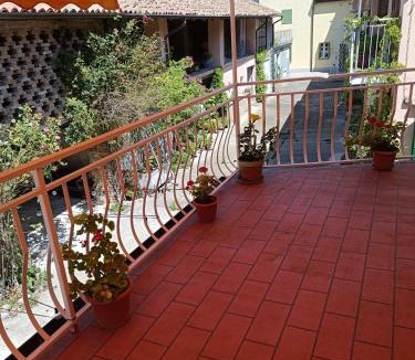 Montebello della Battaglia House | Il labirinto di Karma