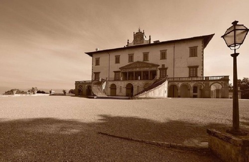 Poggio a Caiano House | Il Magnifico Apartment