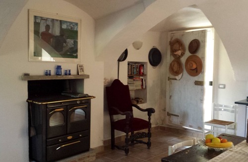 Savigliano Villa | "Il Palazzo" Self-contained apartment, large park, tennis court, small swimming pool