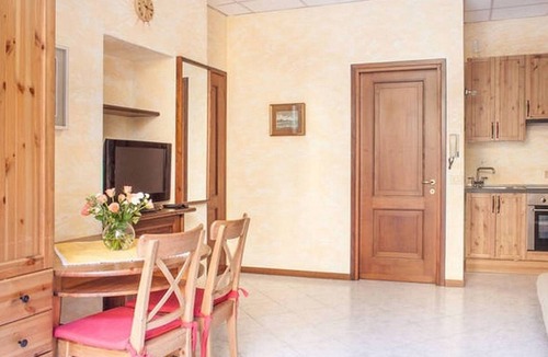 Bellano Apartment | Il Pontile by villavistalago.it on Como Lake