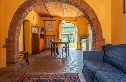 Badicorte Apartment | "Il Querciolo" Apartment "Fitto" for 4+2 people in a farmhouse in Valdichiana, in the heart of Tuscany