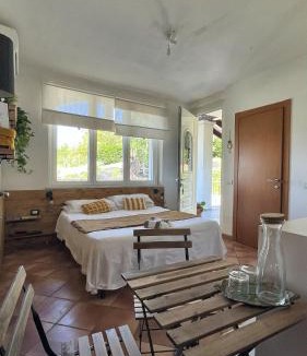 Montecalvo Versiggia Bed & Breakfast | Il Sassoscritto Bed and Breakfast