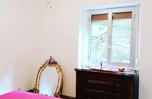 Recco Apartment | In the center, 5 Minutes from the sea, CasaCri station is a cozy apartment