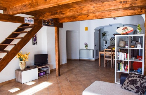 Tramonti House | In the center of the beautiful Amalfi Coast a few steps from the sea