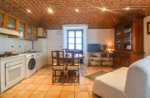 Monastero Bormida Apartment | In the heart of the village of Monastero Bormida welcomes you this beautiful apartment.