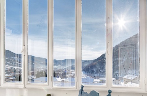 Perosa Argentina Apartment | In the mountains with the grotesques