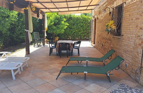 Spinetoli Villa | In the Piceno countryside: Class and Hospitality