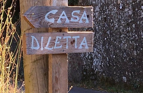 Massa e Cozzile House | Independent Suite with its own entry and private terrace, halfway Lucca/Florence