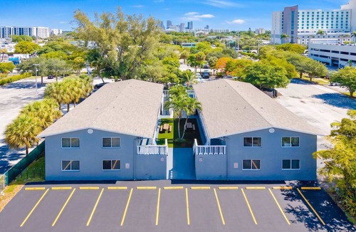 Poinciana Park Apartment | Inviting 2BR Near Beach, Airport & Las Olas