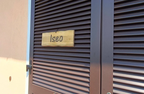 Marone Apartment | "Iseo" room