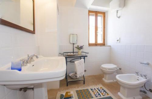 Civitella Paganico House | Isola Delle Api