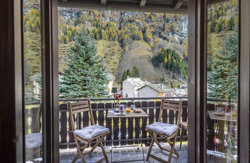 Isola Apartment | Isola di Madesimo Apartments by Interhome