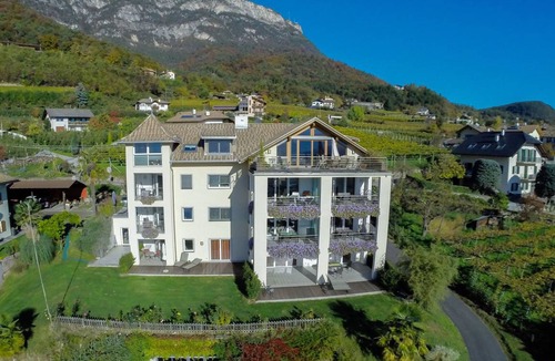 Caldaro Sulla Strada del Vino Apartment | 70 m² Apartment ∙ 1 bedroom ∙ 5 guests