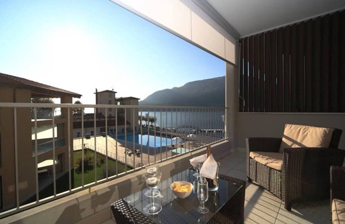 Maccagno Apartment | 2 bedroom Lake Maggiore apartment with pool