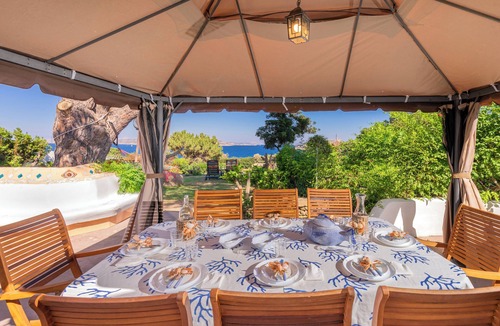 Porto Rafael Villa | Villa near the Beach with Seaview, Wi-Fi, A/C, Terrace and Garden