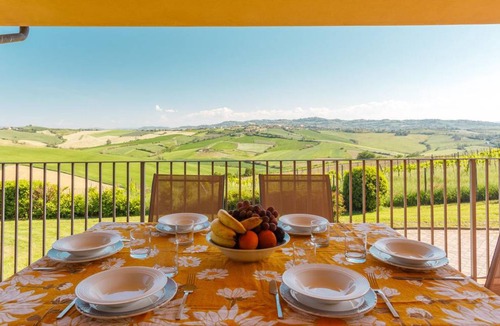 Saludecio Villa | 230 m² Villa ∙ 3 bedrooms ∙ 6 guests