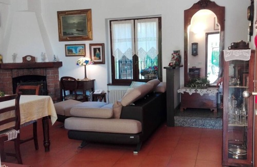 Villasanta House | Italian style cozy house, relax and large room few steps from Monza and Milan.