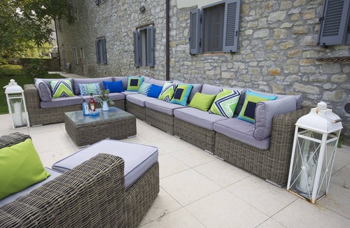 Bubbio Villa | Italian villa, private pool - cycling, hiking, wine tours, slow-food, fast WiFi