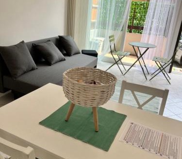 Albese con Cassano Apartment | JACAM home free parking Como