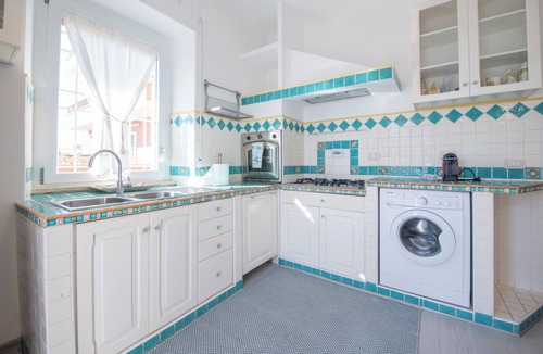 Tragliatella Apartment | Jade house facing the sea just a stone's throw from Rome
