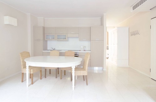 Historic Center Apartment | "James Dean" two-room apartment with terrace