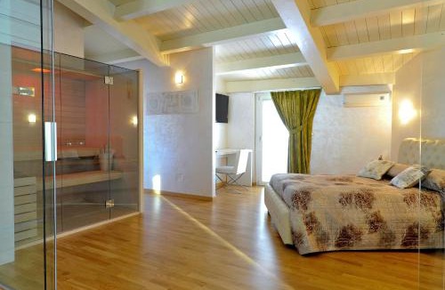 Pineta Bed & Breakfast | Jolie Bed And Breakfast