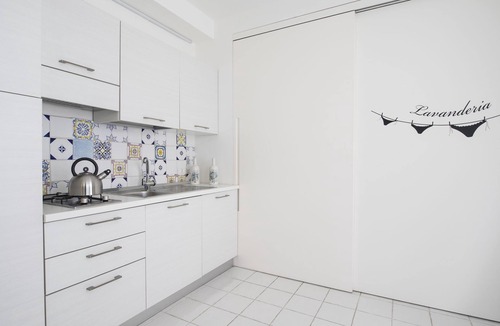 Marina di Ragusa Apartment | Just 100 meters from one of the most beautiful and renowned beaches of the Ragusa’s coast,