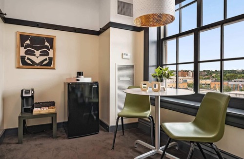 East Liberty Apartment | Kasa | Everything You Need in East Liberty | The Maverick