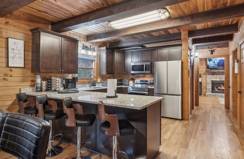 Kingston Springs Cabin | Kingston Cabin 30 mins from Downtown Nashville