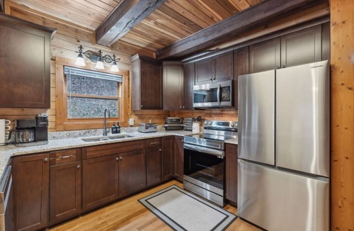 Kingston Springs Cabin | Kingston Cabin 30 mins from Downtown Nashville