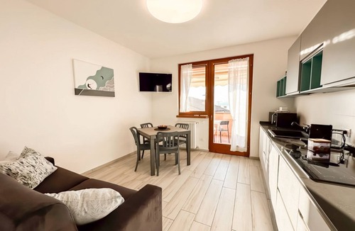 Assenza Apartment | KITE BETH'S HOUSE