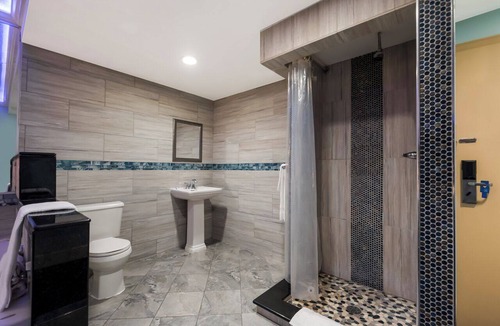 Ogontz Campus Hotel | Knights Inn Philadelphia