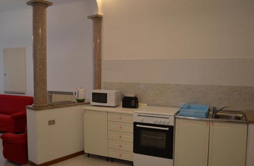 Lesa Apartment | L'Antico Borgo