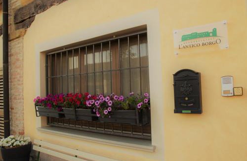 Zanica Bed & Breakfast | L'Antico Borgo