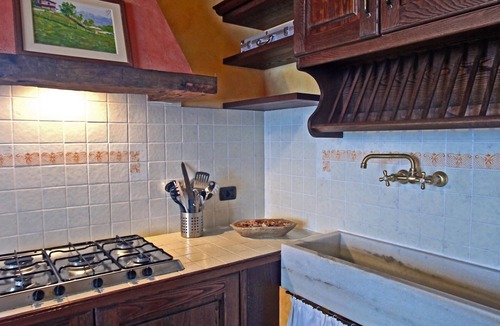 Pieve Fosciana Apartment | L'Ormasso, La Locanda del Moro, Pieve Fosciana, Lucca and Viareggio