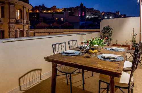 Cagliari House | La Cagliaritana - Attic in the city center