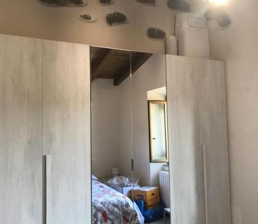 Villafranca in Lunigiana Apartment | La casa dei quadri