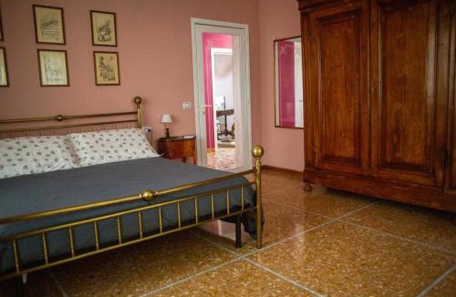 Crocifissa di Rosa Apartment | La casa di Giulia, trilocale con balcone e giardino