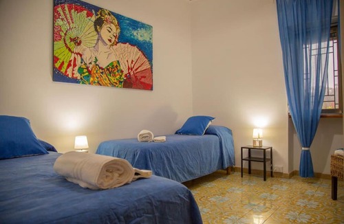 Giugliano in Campania Apartment | La Casetta dell'artista