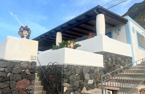 Malfa Villa | La Casuzza Dei Re