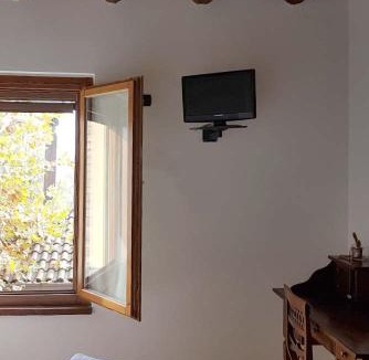 Monguzzo House | La Cavallina azienda agrituristica
